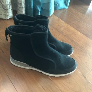Women Ugg laurelle high top sneaker